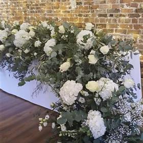 fwthumbHYDRANGEA TOP TABLE.jpg